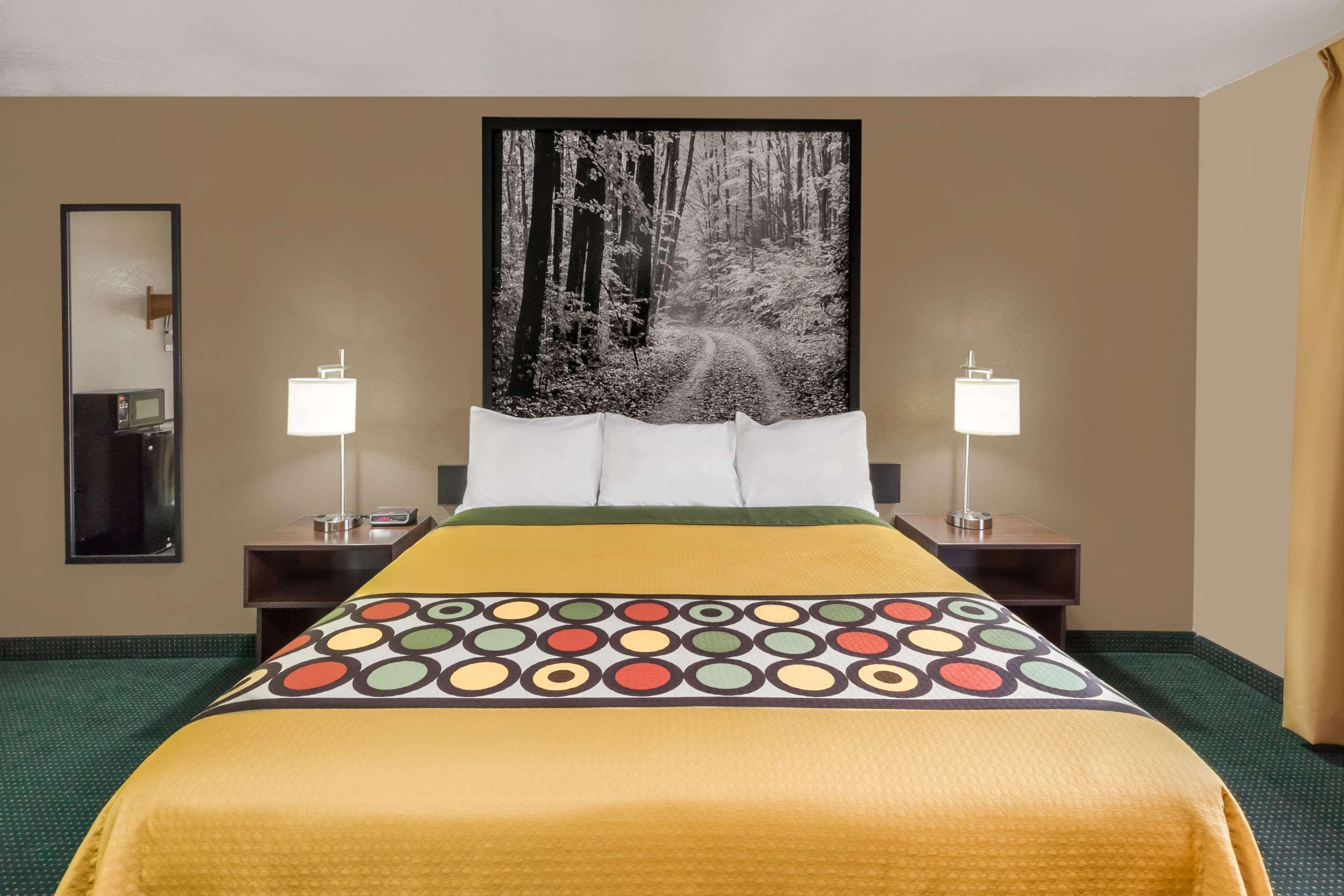 Hotel Super 8 By Wyndham Ionia Mi Zewnętrze zdjęcie