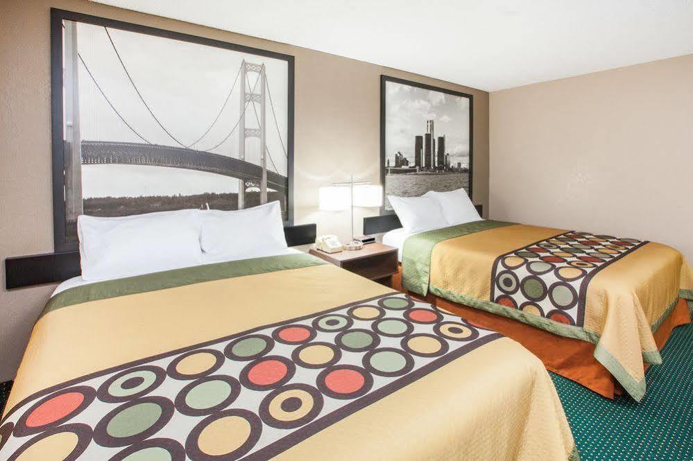 Hotel Super 8 By Wyndham Ionia Mi Zewnętrze zdjęcie